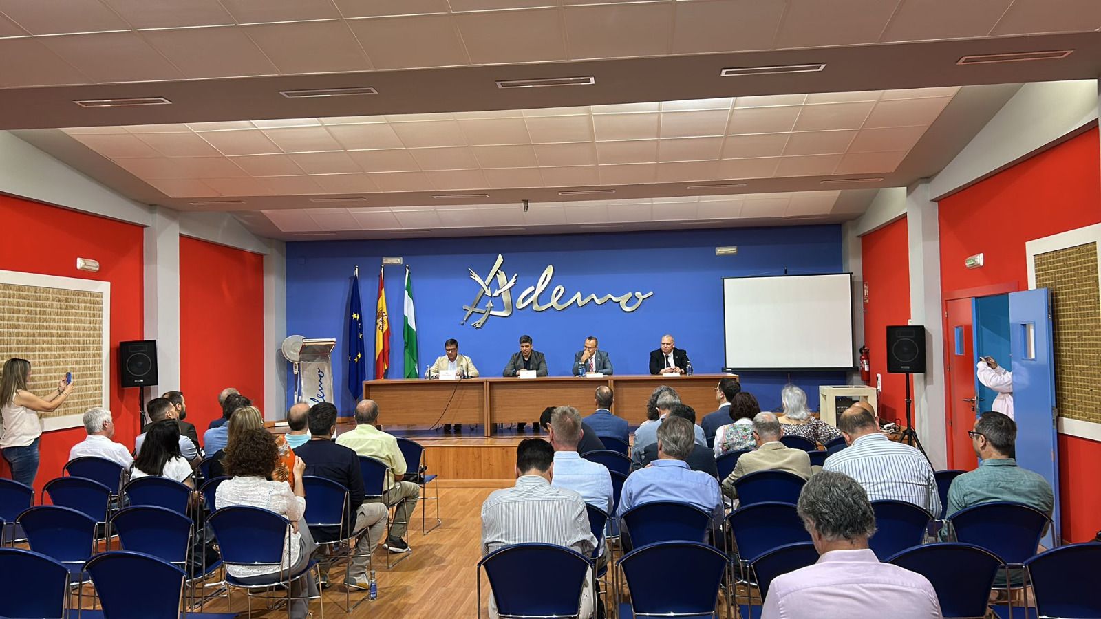 50 Unternehmen bei spanisch-deutschem Wirtschaftstreffen in Montilla (Provinz Córdoba)