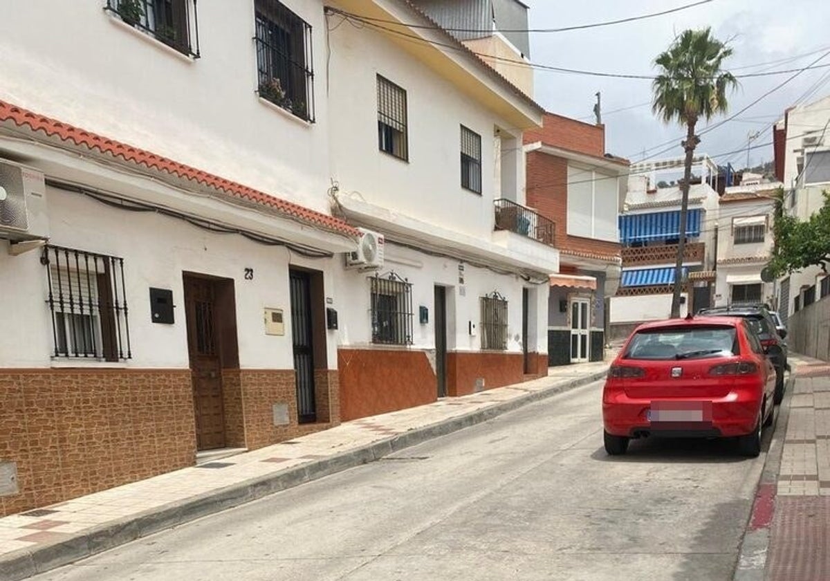 Mann sticht in Málaga auf Nachbarn mit Messer und verbarrikadiert sich in seiner Wohnung