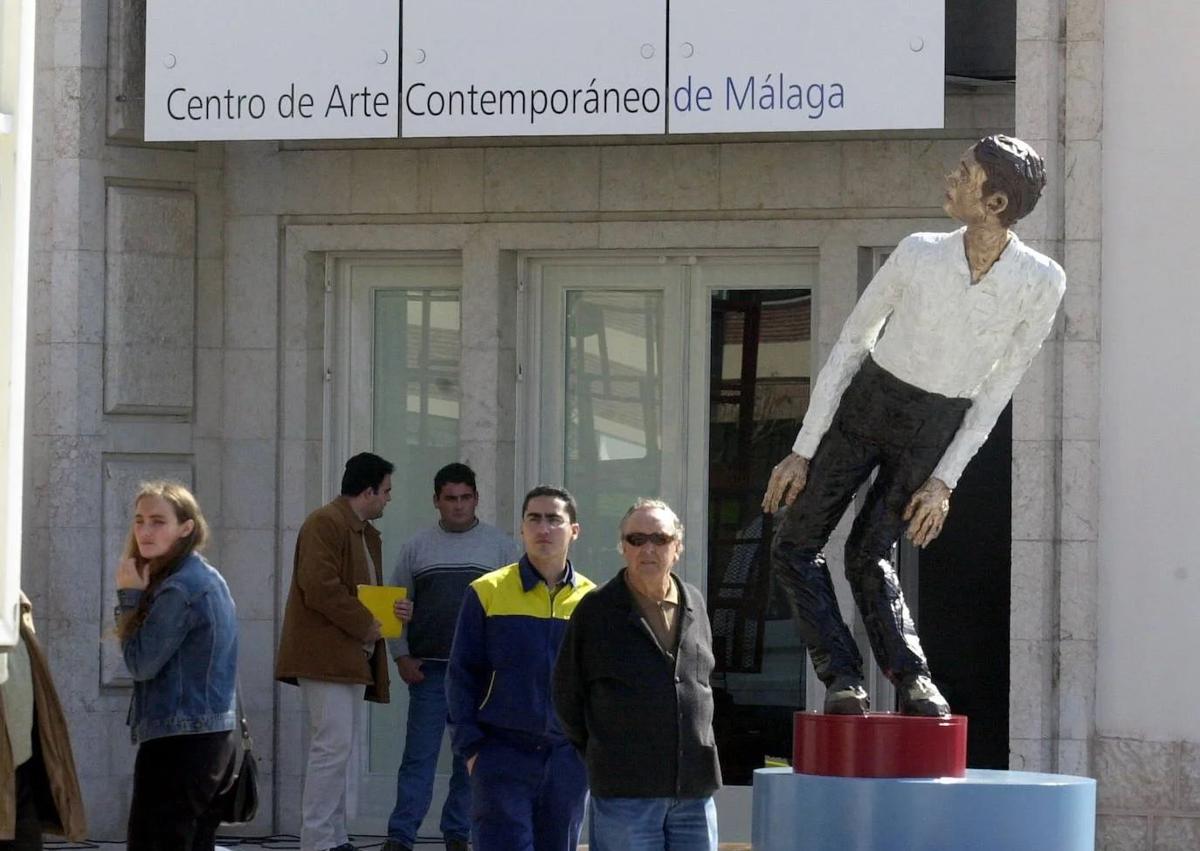 Imagen secundaria 1 - Málaga wird 21 Skulpturen und Bauwerke per Videoüberwachung besser schützen