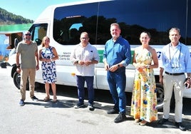 Der Shuttle-Bus zum Nacktbadestrand.