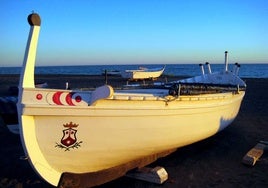 Die Regatta wird mit den etwas schwerfälligen, traditionellen Fischerbooten vom Typ Jábega ausgetragen.
