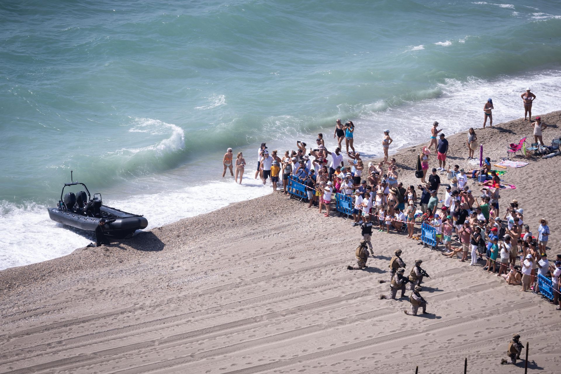 Die Militärschau am Strand von Málaga in Fotos