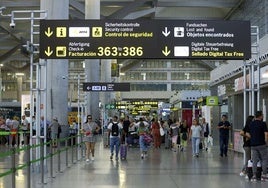 Auch am Flughafen Málaga wurden Geschäfte ausgeraubt.