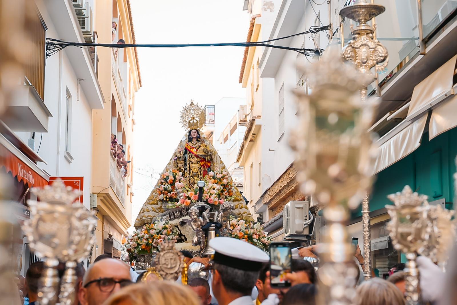 Procesión de la Virgen del Carmen en La Carihuela.