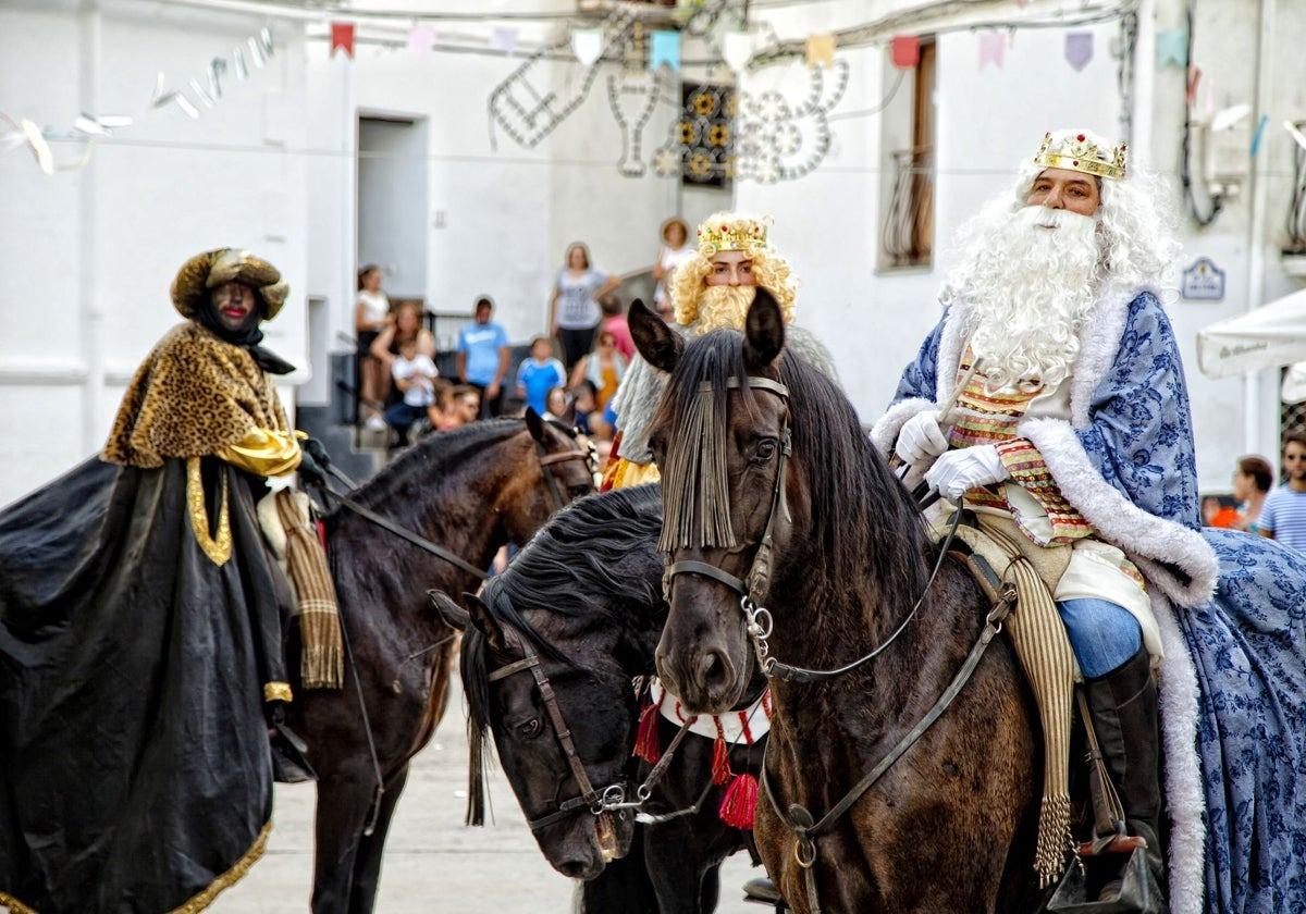 Die Heiligen Drei Könige sind beim traditionellen Silvester-Umzug mit von der Partie.