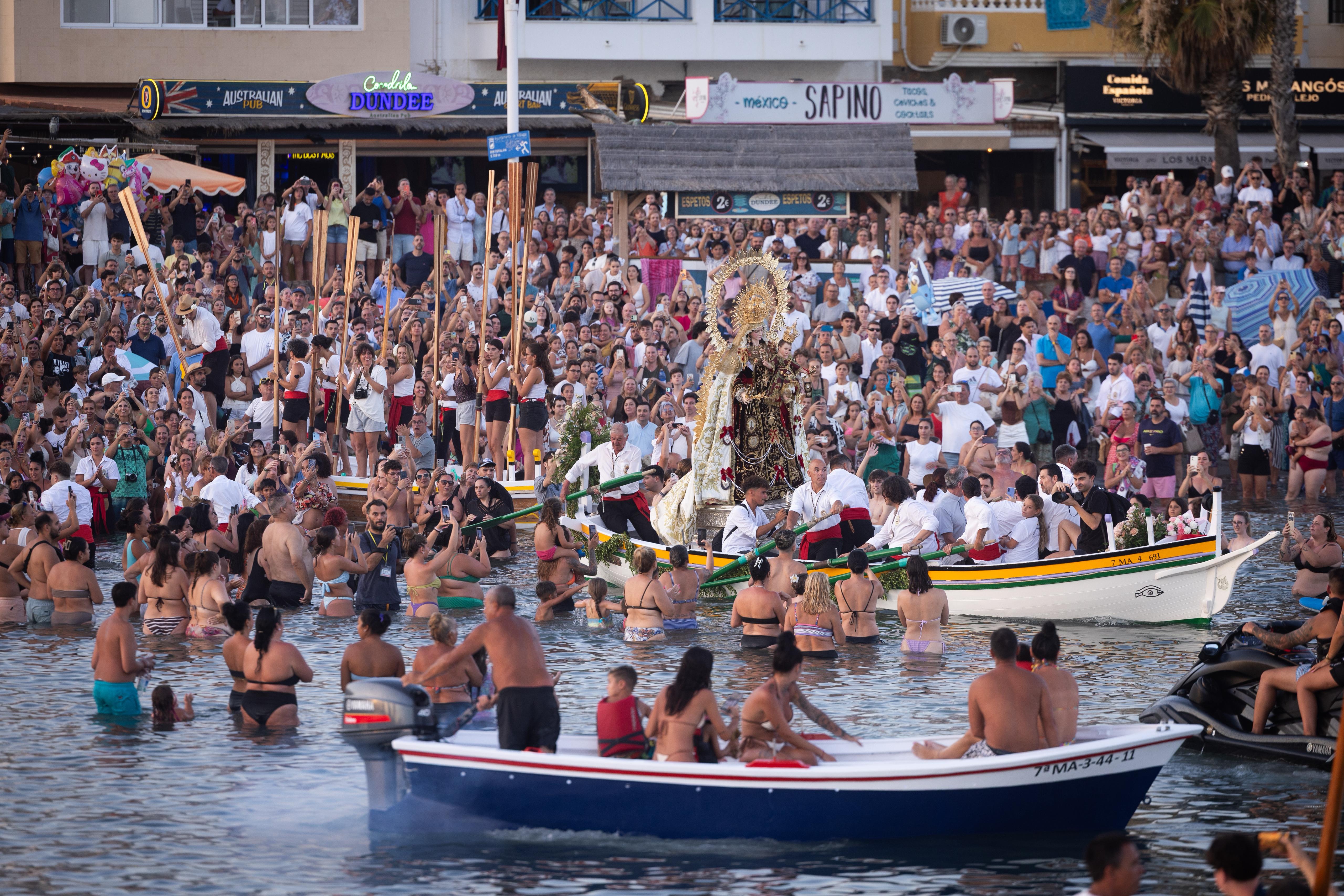 Procesión de la Virgen del Carmen en Pedregalejo.