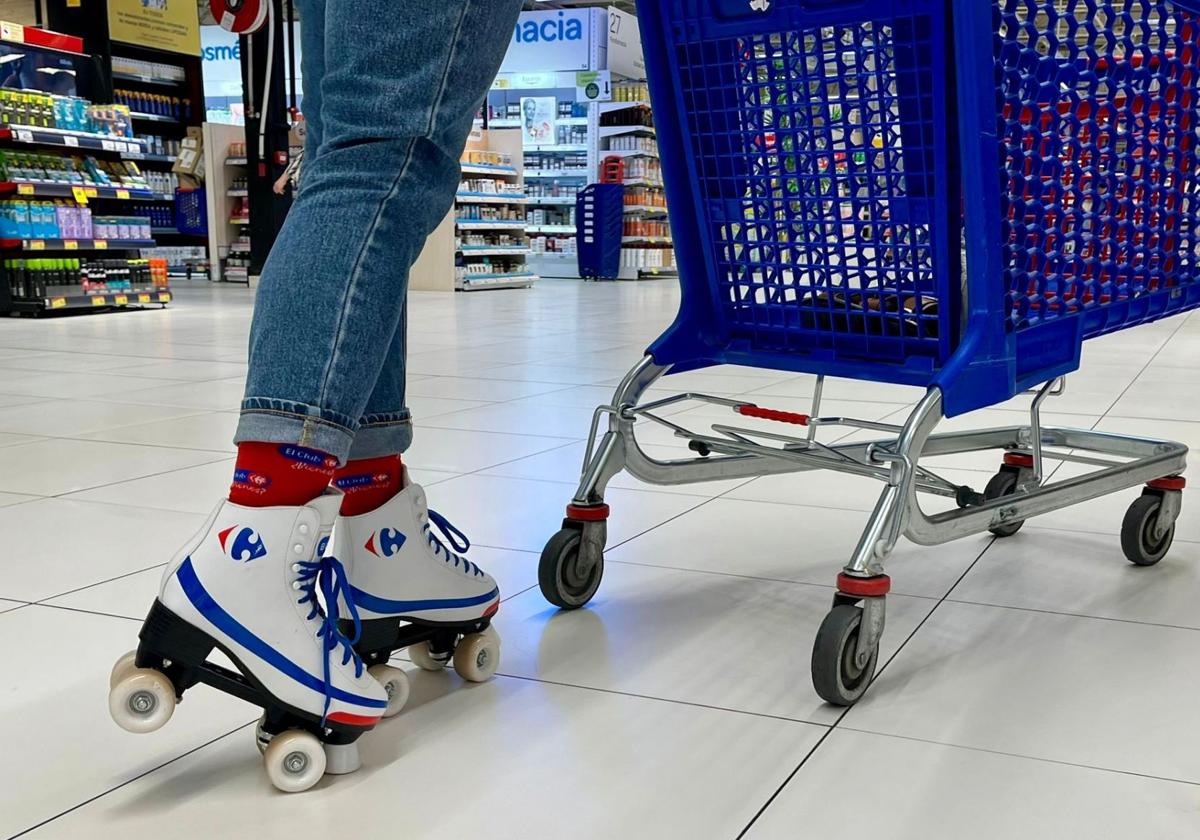 Carrefour erlaubt Einkaufen auf Rollschuhen in ganz Spanien