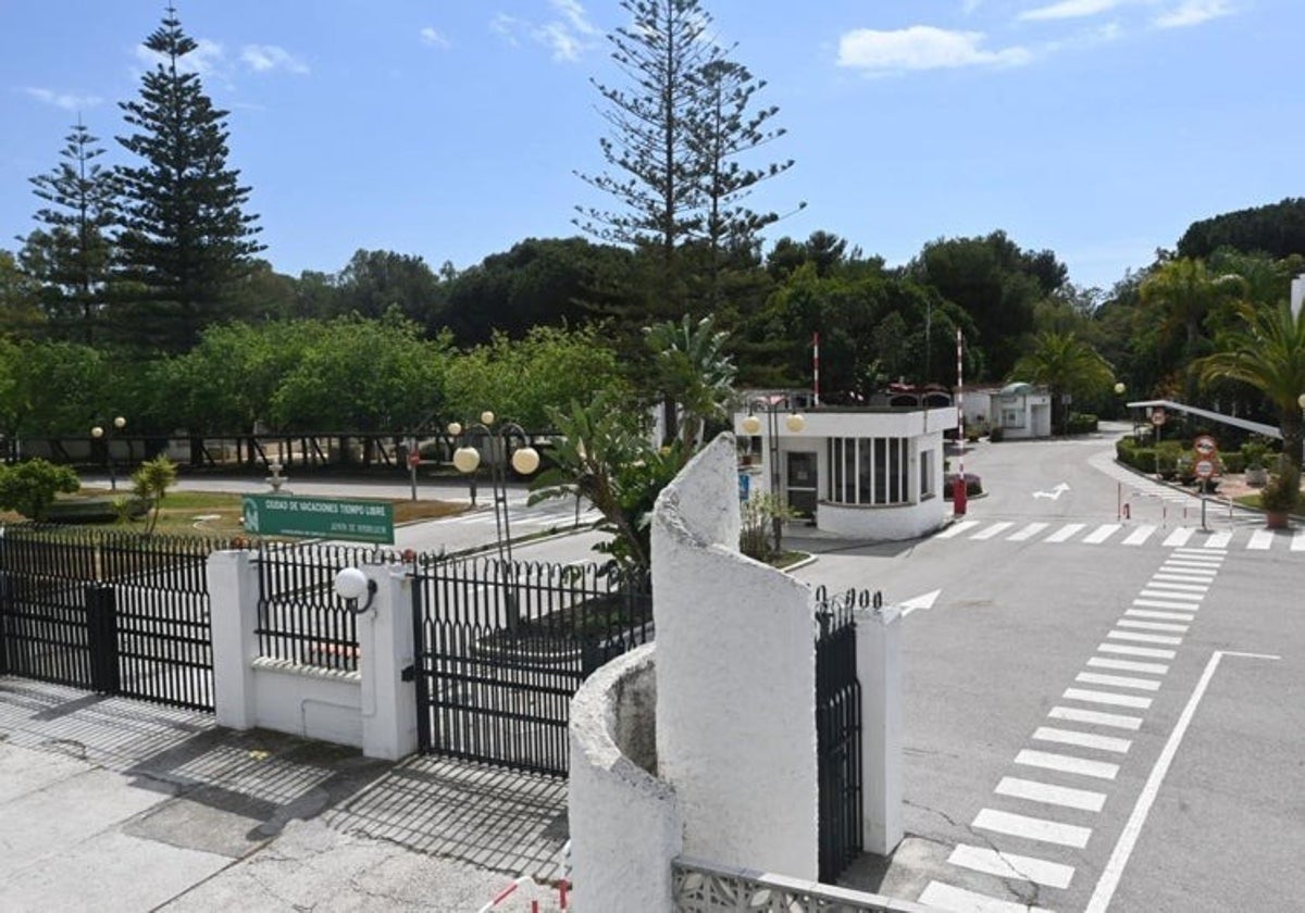 Blick auf die Residencia de Tiempo Libre de Marbella.