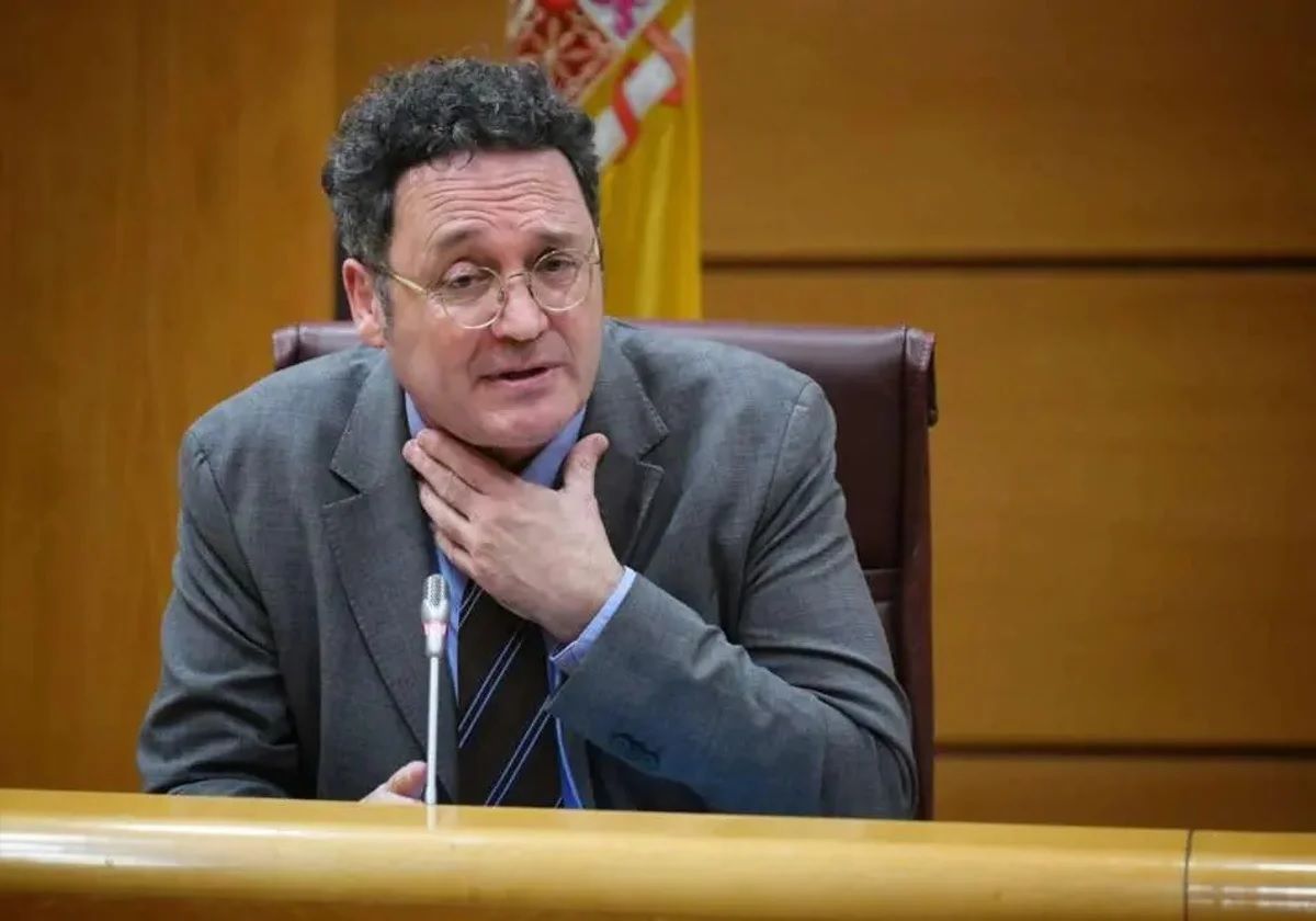 Álvaro García Ortiz bei einer parlamentarischen Anhörung.
