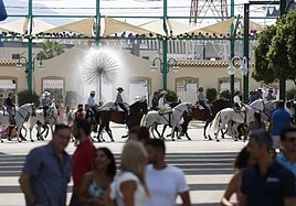 Auf dem Festgelände Coritjo de Torres gibt es wieder die traditionellen Kutschenparaden.