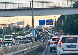 Das Konzert von Manuel Carrasco führte zu heftigen Staus auf der Autobahn und der Schnellstraße.