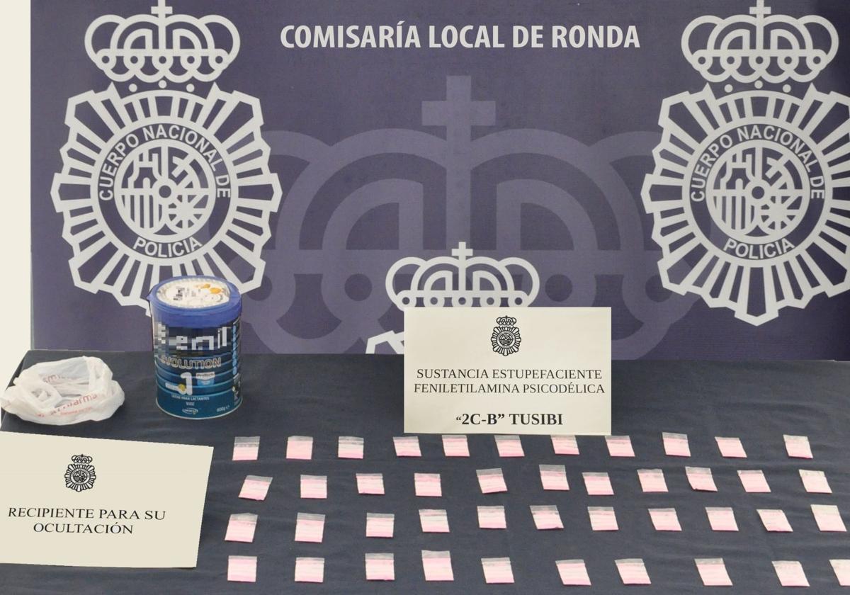 Pärchen in Ronda bei einer Fahrzeugkontrolle mit 43 Tütchen Kokain festgenommen