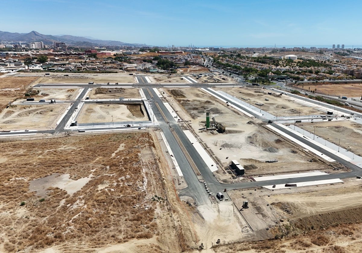 Luftbild der bereits weit fortgeschrittenen Urbanisierungsarbeiten von Cortijo Merino.