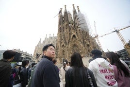 Mit der Vollendung des Kreuzes wird die Sagrada Familia ihre endgültige Höhe von 172,5 Metern erreichen.