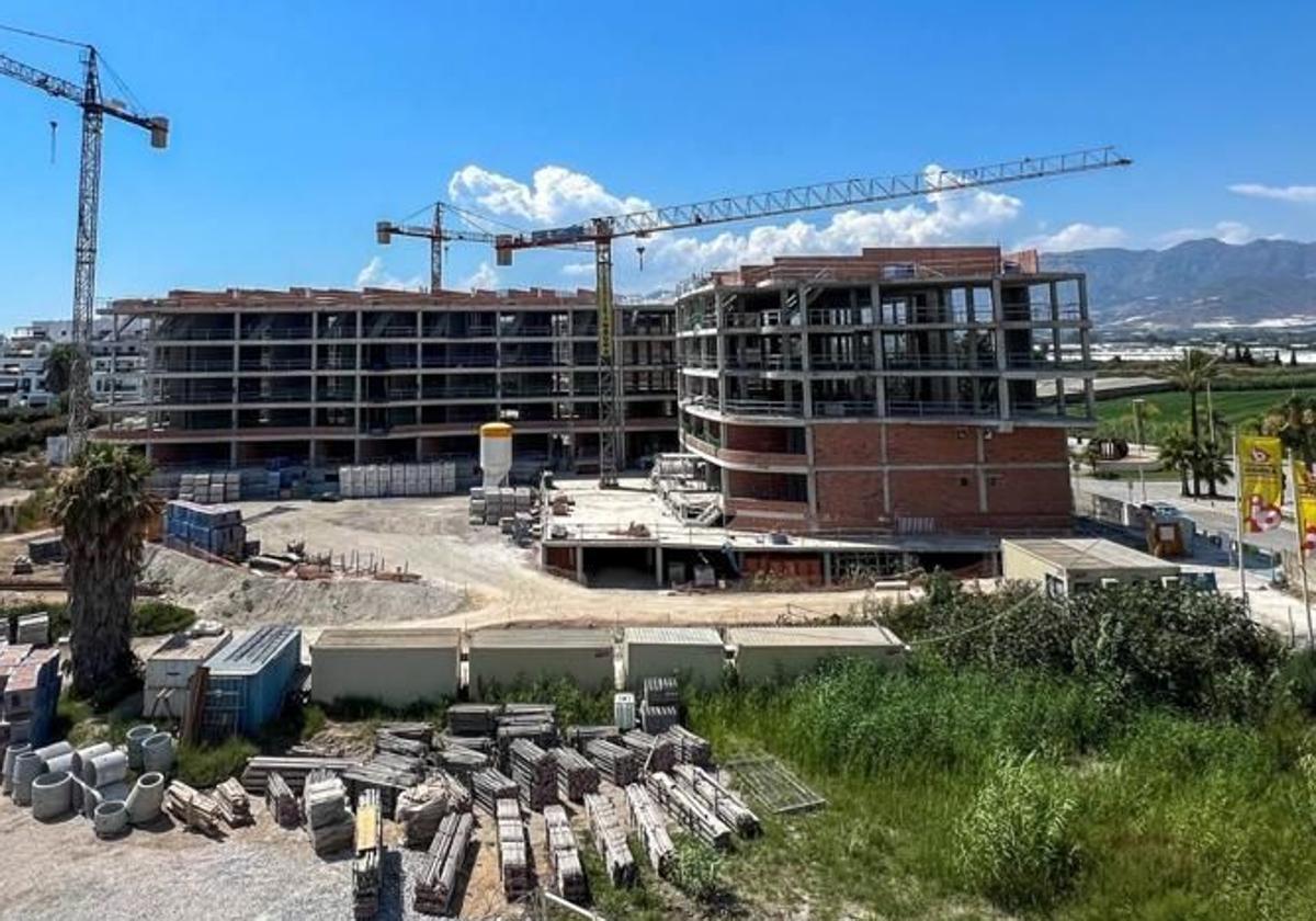 Mit dem Abschluss der Arbeiten für die Wohnanlage im Jahr 2027 Aqua de Osuna wird die Bebauung von Playa Granada vorerst abgeschlossen sein.