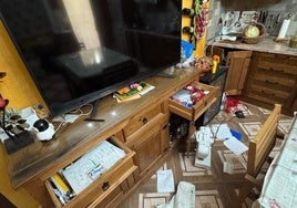 Eines der Häuser nach einem Einbruch.