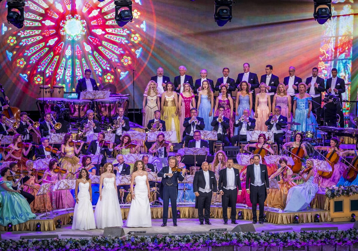 Imagen principal - André Rieu, der Rockstar der klassischen Musik kommt nach Málaga: «Ich bin ein ganz normaler Typ»