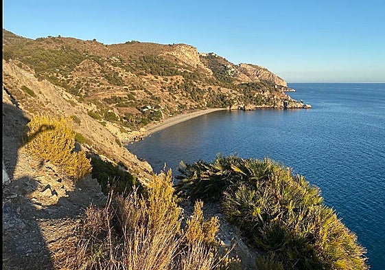 Archivbild der Klippen von Maro-Cerro Gordo.