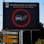 Elektronische Beschilderung des LEZ-Gebiets im Stadtteil Martiricos.