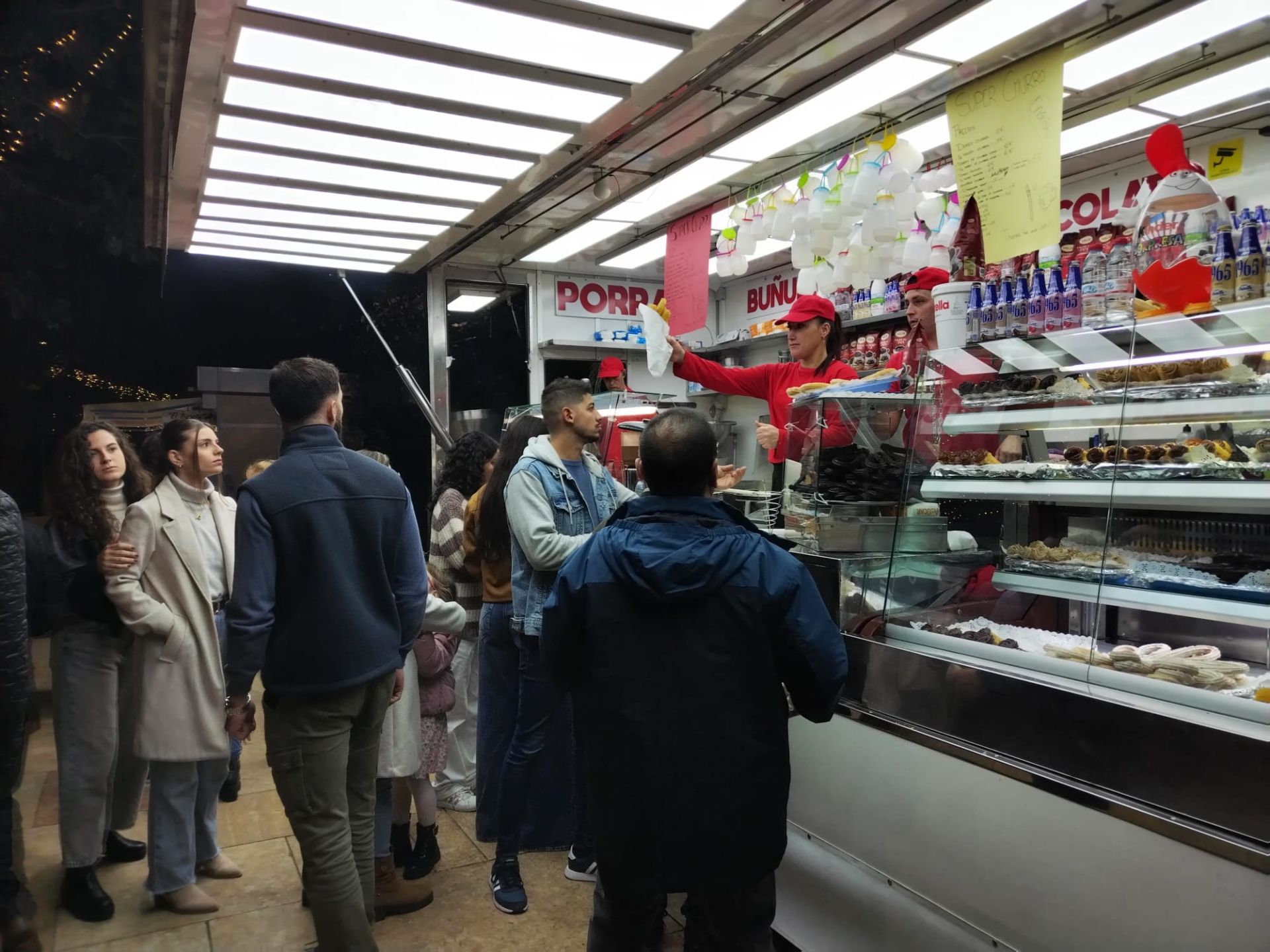 Weihnachtsmarkt am Paseo del Parque in Málaga wieder geöffnet