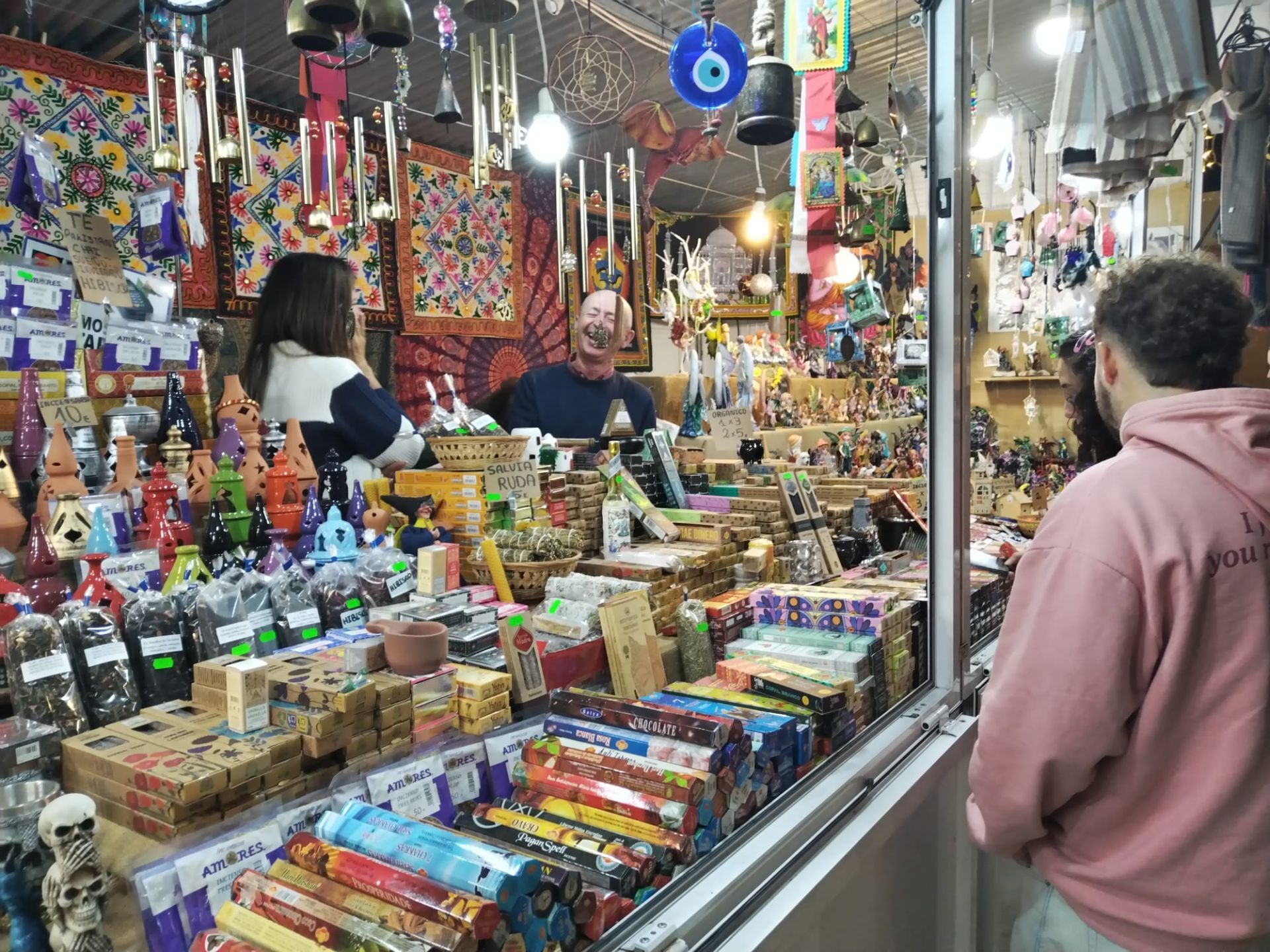 Weihnachtsmarkt am Paseo del Parque in Málaga wieder geöffnet