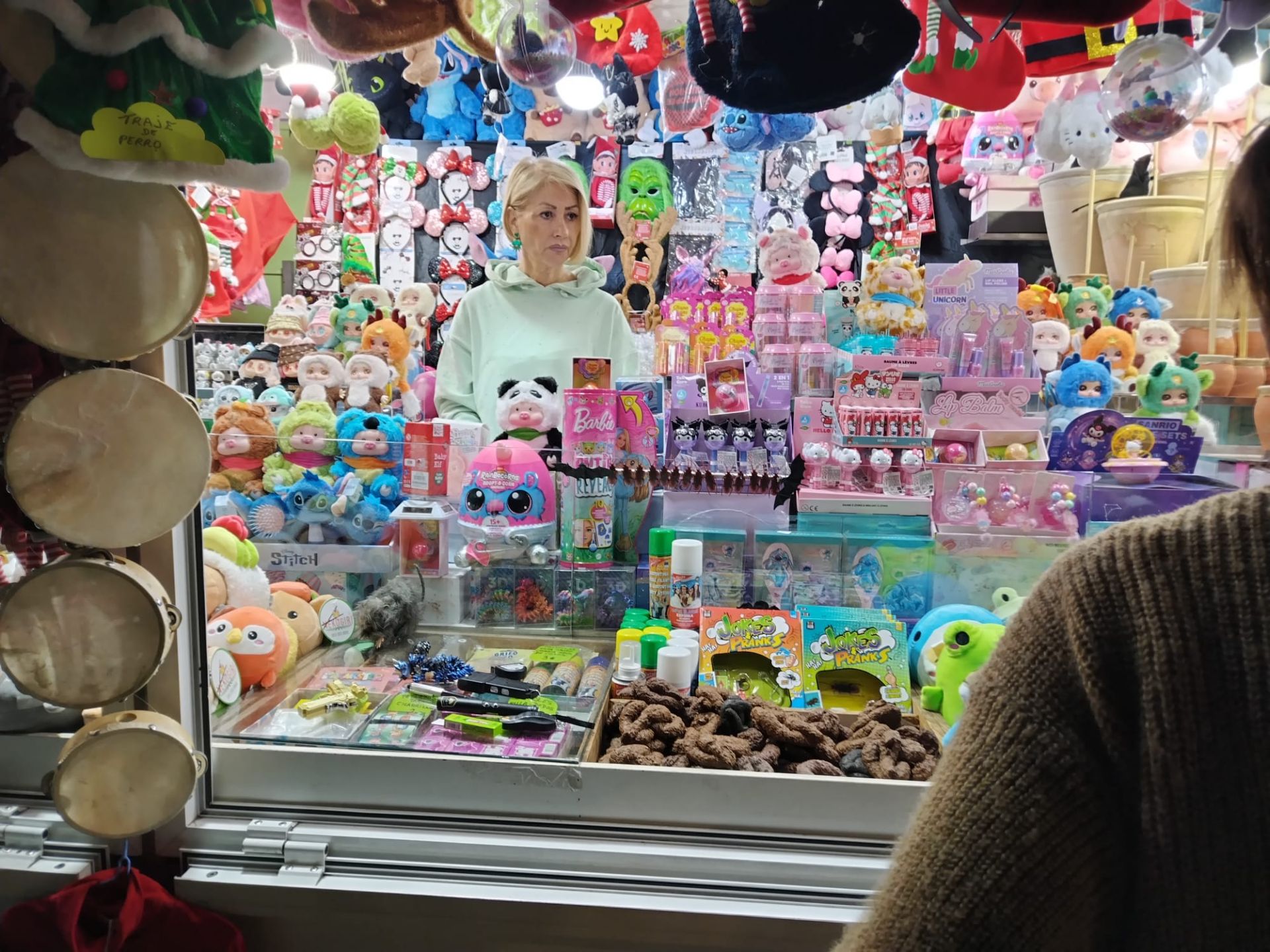 Weihnachtsmarkt am Paseo del Parque in Málaga wieder geöffnet