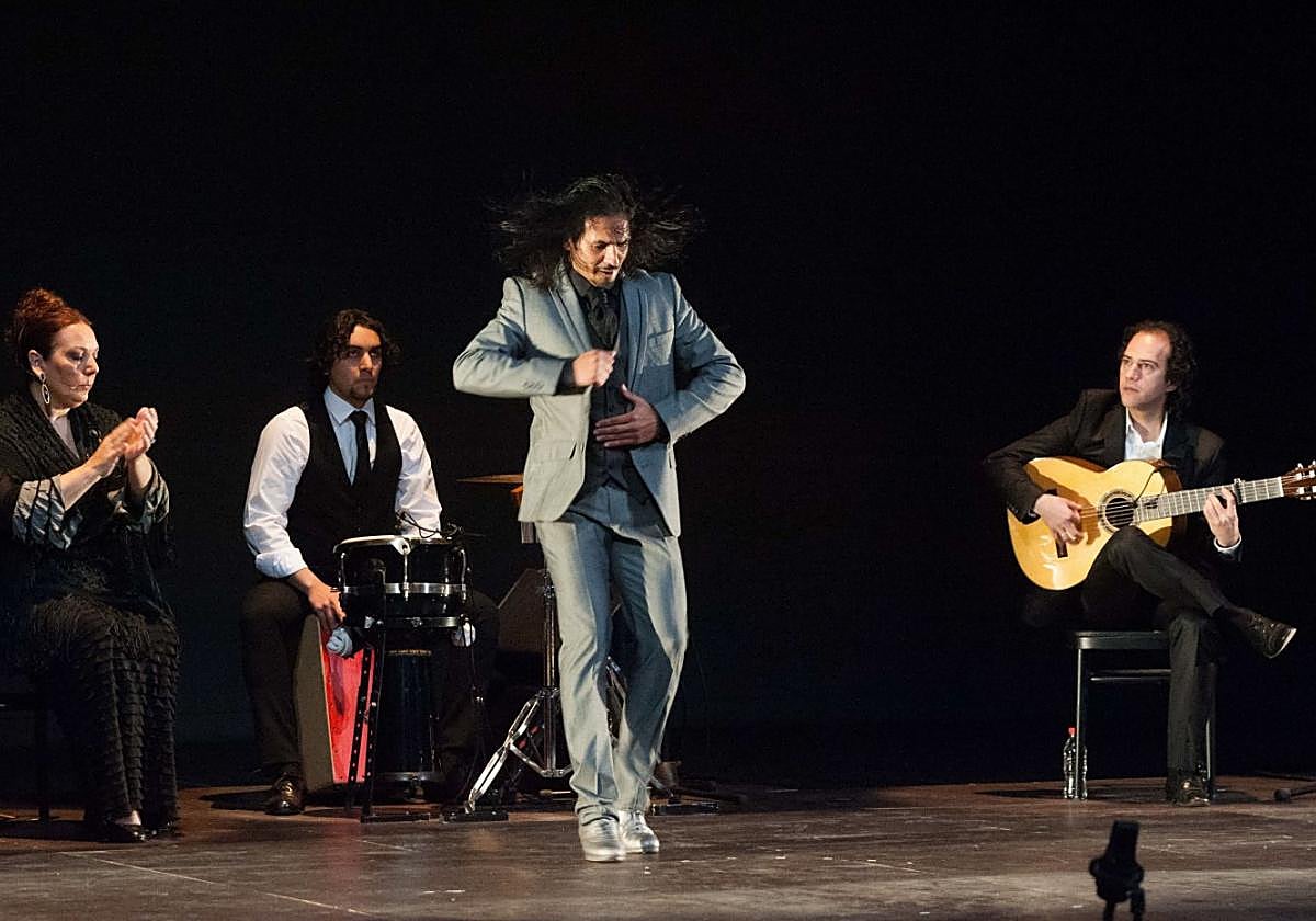 Der Tänzer Farruquito wird am 16. Januar die Flamenco-Reihe des Theaters eröffnen.