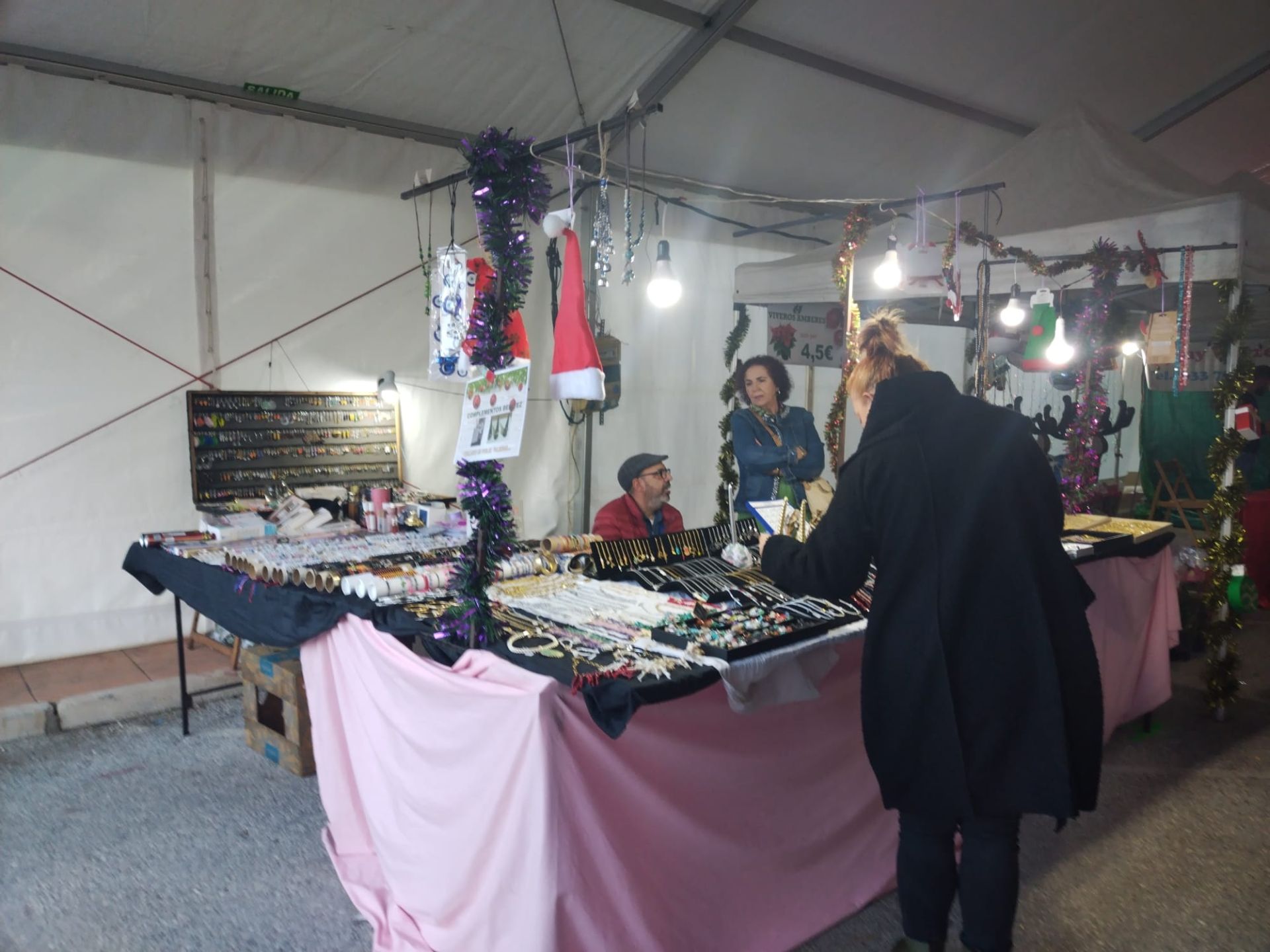 Fast wie in Deutschland: der Weihnachtsmarkt von Torrox Costa