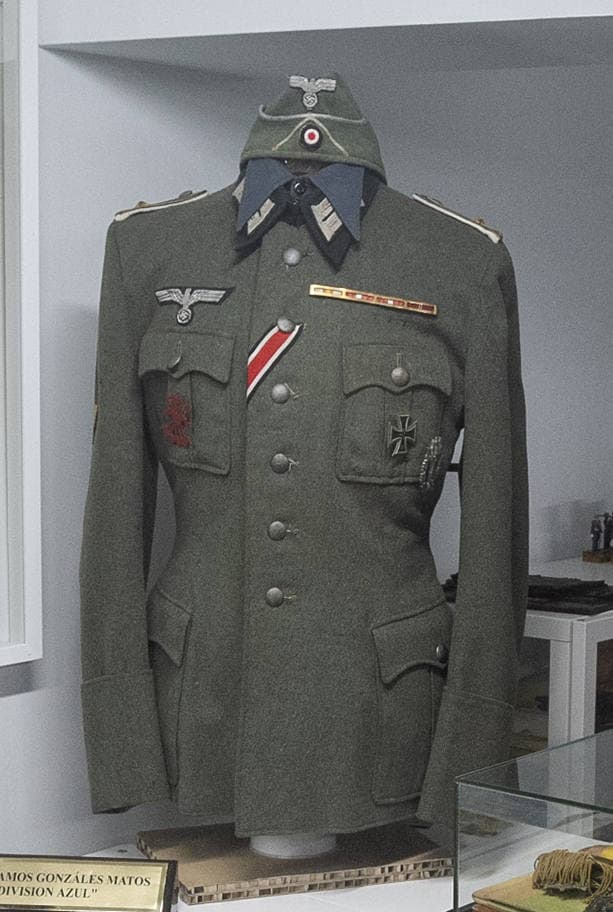 Infantry lieutenant, of the Blue Division, incorporated in the Wehrmacht, 1942 