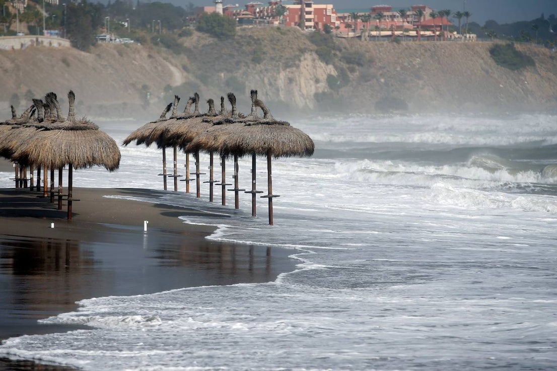 Two people were injured in Malaga province and a beach bar in Fuengirola was flattened. 