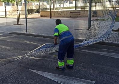 Imagen secundaria 1 - Emergency services respond to more than 100 storm-related incidents on the coast, as winds gust to 90km/h