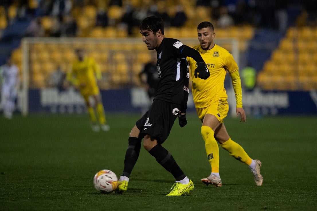 Malaga won away from home for the first time this season on Monday (3 January)