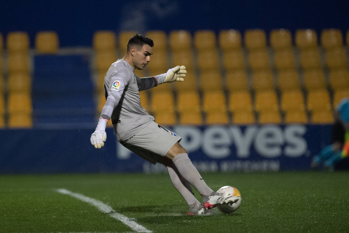 Malaga won away from home for the first time this season on Monday (3 January)