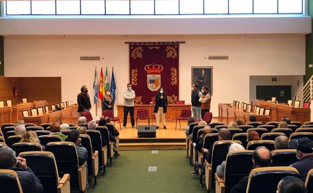 Torremolinos mayor addresses problems faced by the La Cañada de Cardos residents