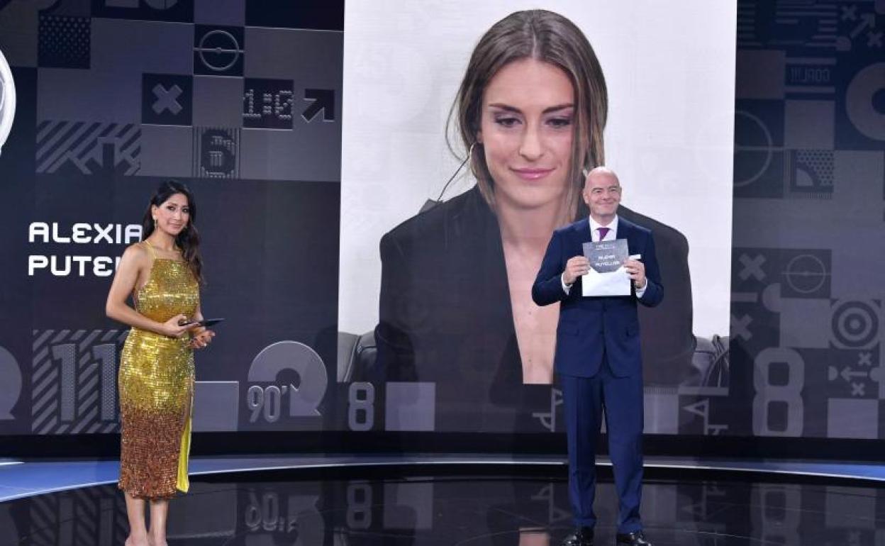 Alexia Putellas, on screen, during the 2021 The Best awards. 