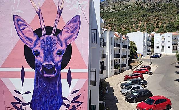 Mural by Sake Ieneka, in Cortes de la Frontera. 
