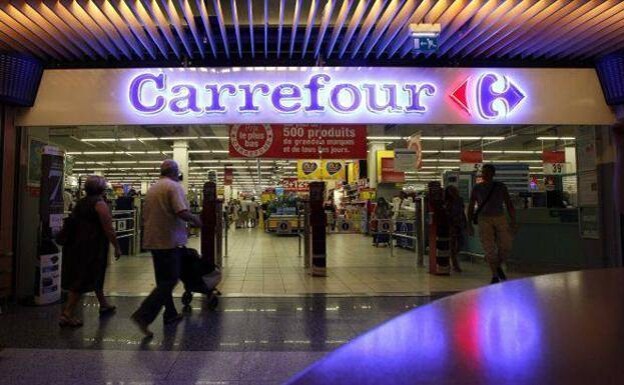Guardia Civil warn of massive scam to steal Carrefour customers’ bank details