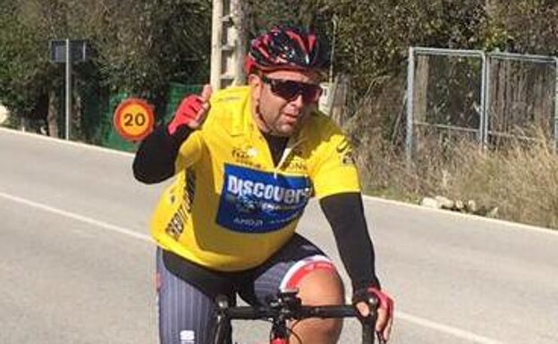 Gibraltar policeman&#039;s 24-hour cycling challenge