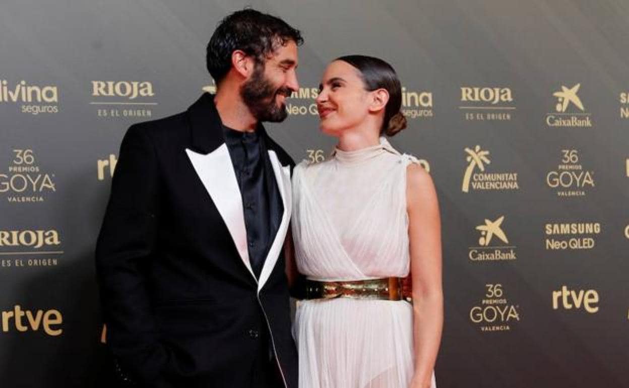Spanish celebrities Verónica Echegui and Álex García under ...