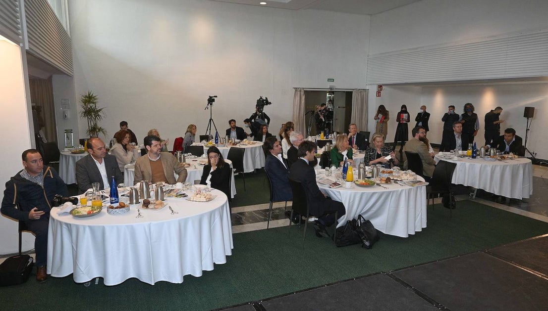 Representatives of Marbella town hall, Prime Invest, Triay Lawyers, and Iago Milet architecture studio at the event organised by SUR in English.