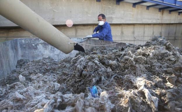 Wet wipes block and damage the sewage pipe network