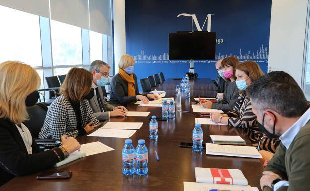 Meeting to discuss ways to help the people of Ukraine. 