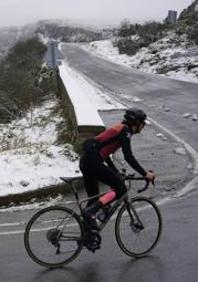 Imagen secundaria 2 - Snow and wintry weather has returned to parts of Spain with a vengeance