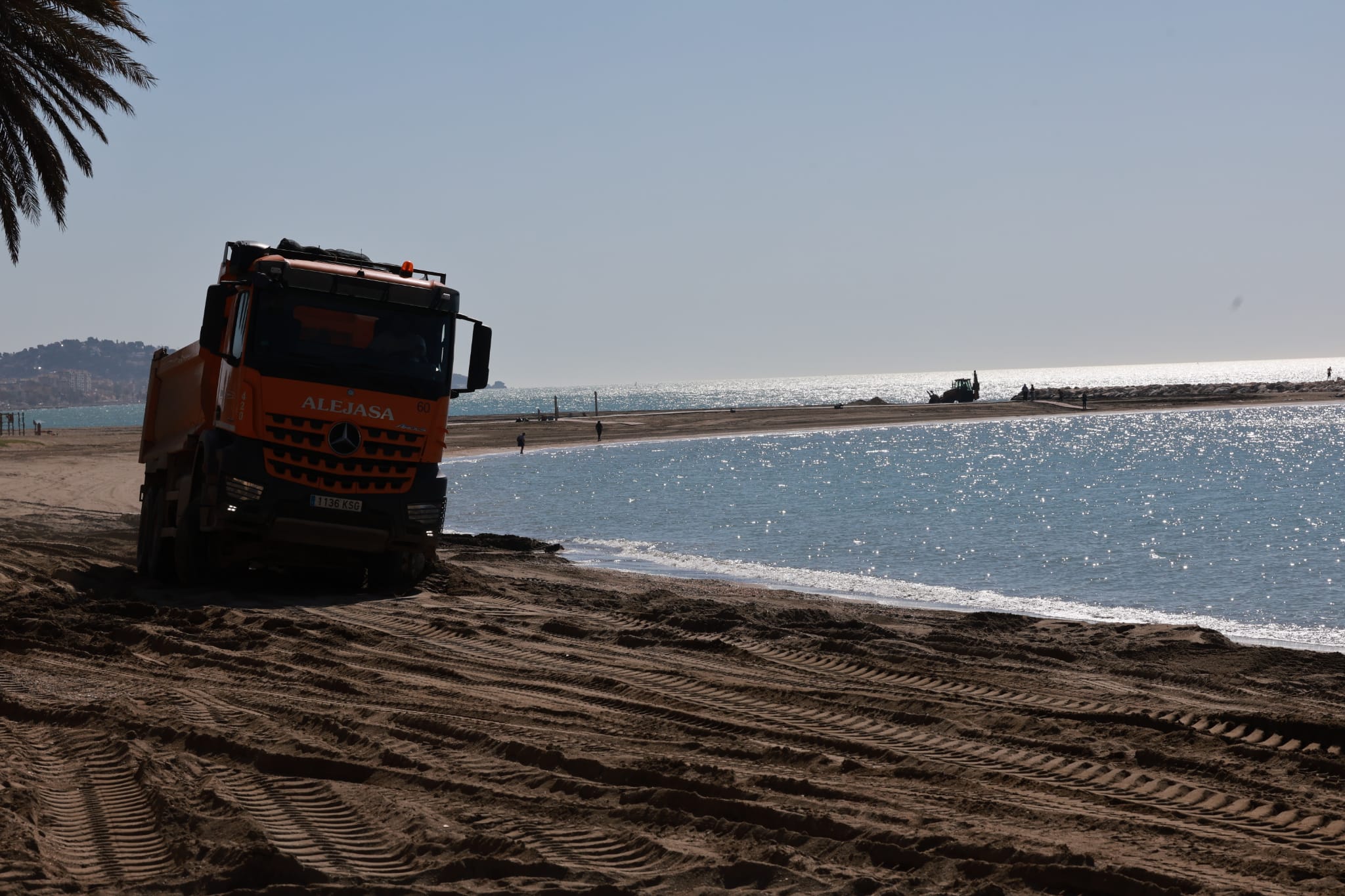Working against the clock on the Huelin and La Malagueta beaches in Malaga city, and also on the beaches of Torremolinos