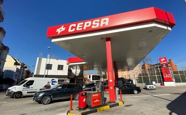 Spanish fuel company offers discounts of up to 45 céntimos a litre to its most loyal customers 