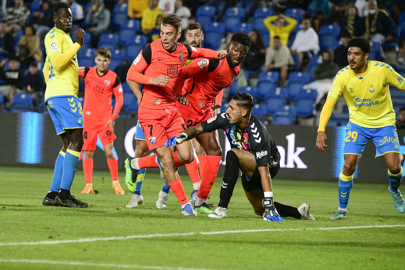 Malaga could not take the three points from Las Palmas.