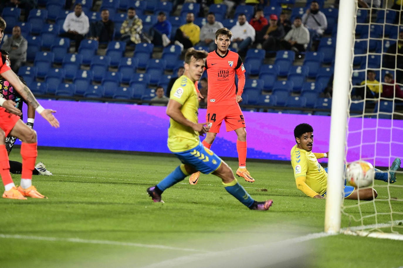 Malaga could not take the three points from Las Palmas.