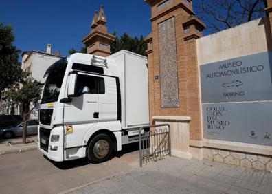 Imagen secundaria 1 - Malaga bids a sad farewell to its Russian Museum