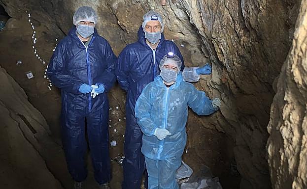 Some of the researchers in the save. 