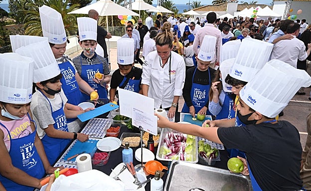 Making the citrus salad 